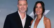 Brad Pitt hạnh phúc bên bạn gái kém 29 tuổi, không muốn kết hôn