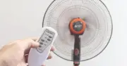 Bật quạt cả ngày tốn bao nhiêu tiền điện? EVN đưa ra câu trả lời bất ngờ