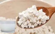 Bột sắn dây: Lợi ích sức khỏe và những ai cần thận trọng khi dùng