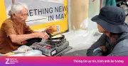 Cụ bà 81 tuổi bán bánh mì ở TP.HCM khiến khách Tây kinh ngạc vì nói tiếng Anh, Pháp lưu loát