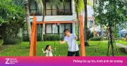 Cả nhà 'cắm rễ' ở quán cà phê, bể bơi trốn nắng nóng gay gắt