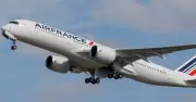 Chuyến bay Air France bị chuyển hướng vì hành khách từ vùng dịch Ebola