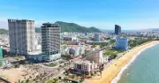 Cận cảnh tháo dỡ khách sạn Bình Dương chắn biển Quy Nhơn