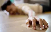 Cảnh báo: 3 thói quen trước khi ngủ âm thầm hủy hoại thận