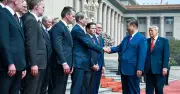 Cuộc gặp Trump-Tập: Bàn đàm phán vắng bóng phụ nữ, phản chiếu hai mô hình quyền lực