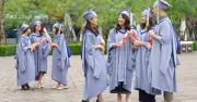Cuộc đua bằng cấp quốc tế: 'Bộ lọc' Triple Crown thống trị thị trường lao động