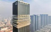 Cuộc đua nhân lực FDI tại Việt Nam: Cơ hội và thách thức