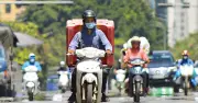 Dự báo thời tiết 23/5: Nắng nóng gay gắt ở miền Bắc và miền Trung kéo dài nhiều ngày