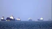 Dự trữ dầu toàn cầu giảm mạnh, nguy cơ giá tăng đột biến