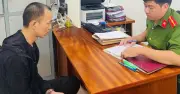 Dàn cảnh đổi tiền cướp bóp cụ bà 74 tuổi bán vé số ở TP.HCM, nghi phạm bị bắt nhanh chóng