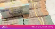 Dừng đèn đỏ mua vé số ủng hộ, cô gái TP.HCM trúng 16 tỷ đồng