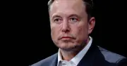 Elon Musk dự báo trong 20 năm tới con người không bắt buộc phải đi làm