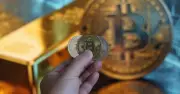 Giá Bitcoin giảm 2,14% trong ngày, thị trường tiền mã hóa lao dốc