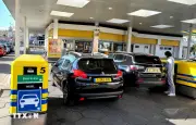 Giá dầu chạm đỉnh 2 tuần sau vụ tấn công cơ sở hạt nhân UAE
