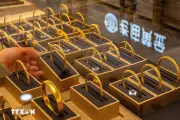 Giá vàng chiều nay tăng trở lại sau khi chạm đáy 5 tuần