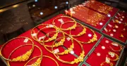 Giá vàng thế giới lao dốc 95 USD/ounce, vàng trong nước giảm mạnh