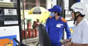 Giá xăng dầu hôm nay 12/5: Thế giới tăng cao, trong nước chờ điều chỉnh