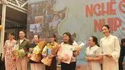 Giao lưu tôn vinh làng nghề truyền thống tại Đường Sách TP.HCM