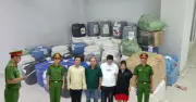 Giám đốc công ty sản xuất giấm giả từ axit công nghiệp bị bắt