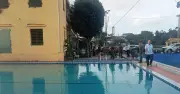 Hồ bơi trường THPT Nguyễn Du bị rò điện, 3 học sinh nhập viện cấp cứu