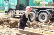 Hà Nội công nhận cảng Minh Trọng, nắng nóng thi công các dự án trọng điểm