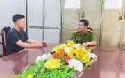 Hà Nội: Tạm giữ hình sự nam thanh niên chặn đường hành hung dã man hai cô gái đi xe máy ở Xuân Đỉnh
