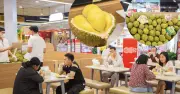 Hơn 1 tấn sầu riêng phục vụ buffet 'thả ga' tại TP.HCM, thực khách thích thú