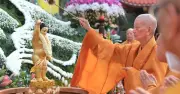 Hướng dẫn nghi thức tắm Phật tại nhà đúng cách trong mùa Phật đản