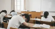 Hạnh phúc thực sự của sinh viên trong quá trình học tập