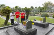Hành trình tri ân và tiếp nối ở các nghĩa trang liệt sỹ của tỉnh Điện Biên