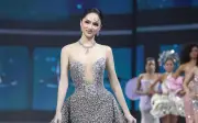 Hoa hậu Hương Giang gây chú ý với loạt ảnh mới