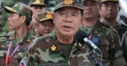 Hun Sen khẳng định luật nghĩa vụ quân sự mới áp dụng bình đẳng, kể cả cháu ông