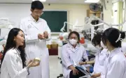 Điểm IELTS quy đổi vào các trường Y Dược năm 2026