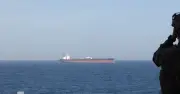 Iran cảnh báo các nước tham gia trừng phạt Tehran sẽ gặp khó ở eo biển Hormuz