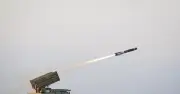Iran cảnh báo mở mặt trận mới chống Mỹ, bắt gián điệp xâm nhập Tehran