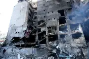 Israel không kích Liban bất chấp gia hạn ngừng bắn