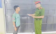 Kẻ gian đột nhập trộm xe máy ngay trước cổng trụ sở công an