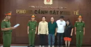 Khởi tố giám đốc cùng 3 nhân viên 'phù phép' axit công nghiệp thành giấm ăn giả Hàn Quốc