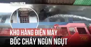 Kho hàng điện máy sát chợ đầu mối Hóc Môn bốc cháy ngùn ngụt giữa trưa