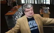Kim Peek: Người đàn ông nhớ 12.000 cuốn sách nhưng không thể tự mặc quần áo