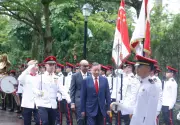 Lễ đón trọng thể Tổng Bí thư, Chủ tịch nước Tô Lâm tại Singapore