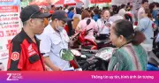 Lần đầu Honda mở chương trình thu cũ đổi mới, khách xếp hàng chờ