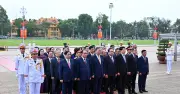 Lãnh đạo Đảng, Nhà nước vào Lăng viếng Chủ tịch Hồ Chí Minh nhân ngày 19-5
