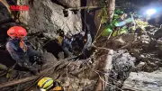 Lào giải cứu 5 người trong hang ngập nước, 2 người vẫn mất tích