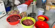 Loạt điều tra thịt bẩn: Nỗi lo ung thư và trách nhiệm quản lý