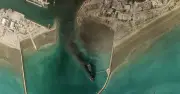 Mỹ không kích Iran tại eo biển Hormuz, căng thẳng leo thang