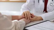 Ám ảnh bệnh tật kéo dài: Nam thanh niên 27 tuổi nhập viện trong hoảng loạn