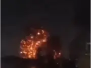 Mỹ và Iran đấu hỏa lực dữ dội trên eo biển Hormuz, cáo buộc vi phạm ngừng bắn
