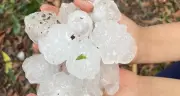 Mưa đá diện rộng hiếm gặp tại miền Bắc, chuyên gia lý giải nguyên nhân