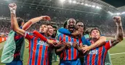 Mateta tỏa sáng, Crystal Palace đánh bại Rayo Vallecano trong trận chung kết